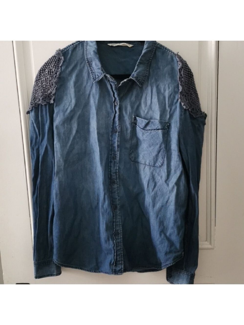 Womens hippie laundry denim button down shirt with crochet shoulder details. XL
